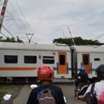 Palang Pintu Kereta Api Sering Rusak Rusak Buat Warga Resah palng pintu rawan kecelakaan kelurahan lopang