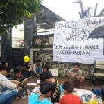 Mahasiswa Gelar Sekolah Pinggir Jalan: Ekspresi Protes Sistem Pendidikan