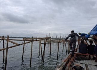 Nelayan Rugi, Pelaku Pagar Laut Nikmat dalam Jerat Oligarki