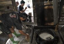 Manis Aren, Nafas Panjang Warga Sobang