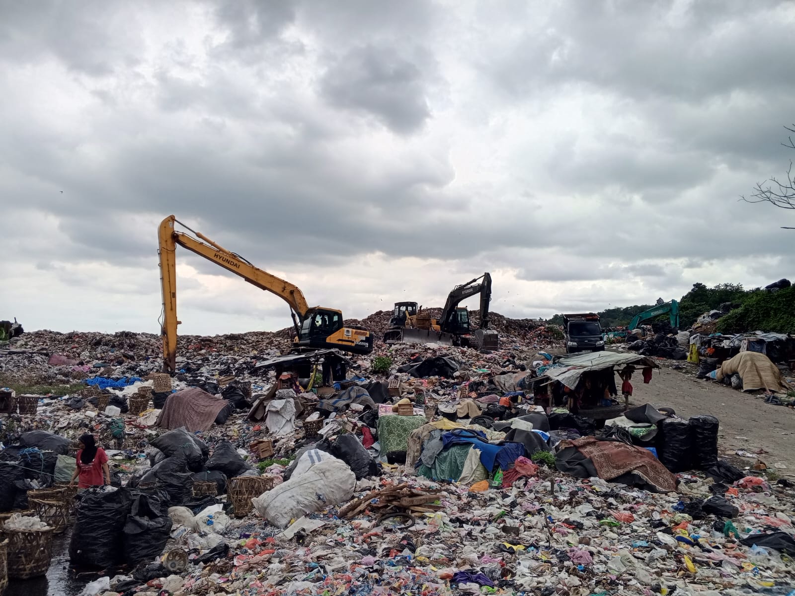 Lahan Pertanian Jadi Korban Buruknya Tata Kelola TPSA Cilowong Serang